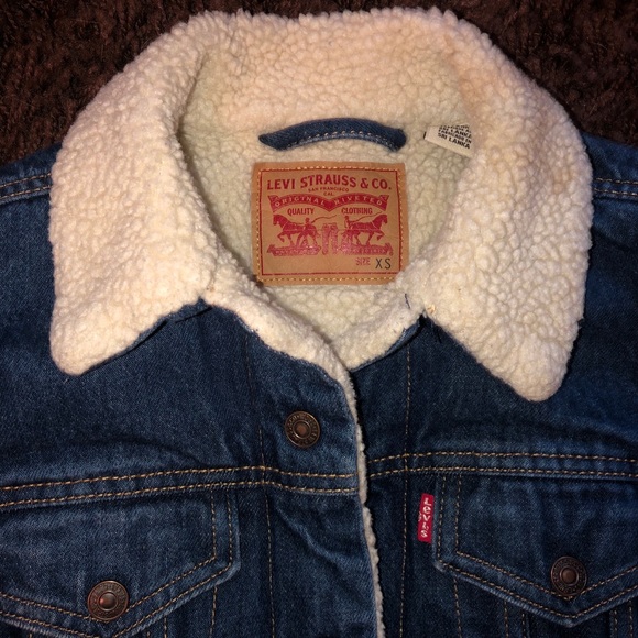 Levi’s Sherpa Jean jacket - Picture 1 of 3